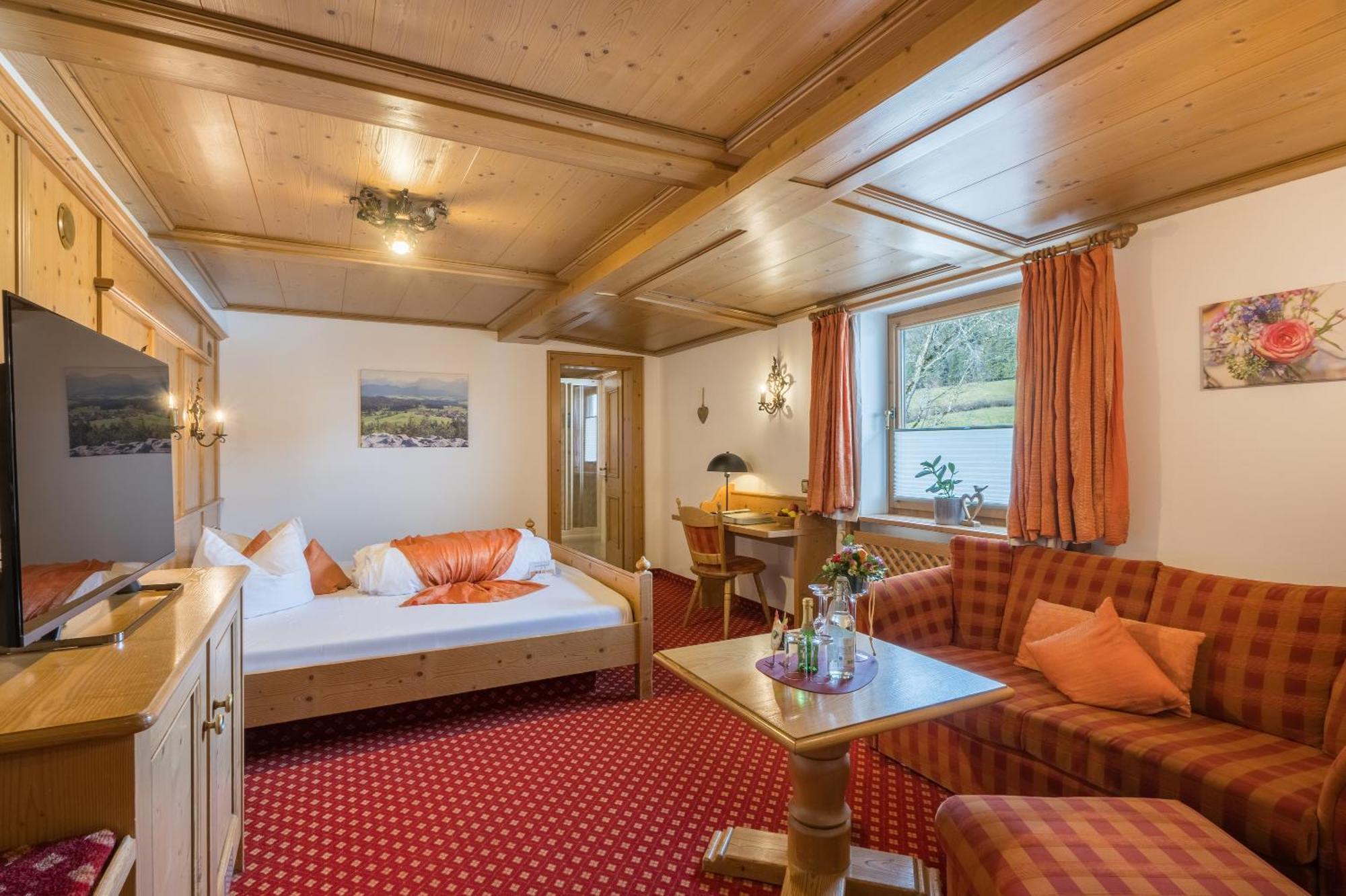 Landhotel Gockelwirt Eisenberg  Buitenkant foto