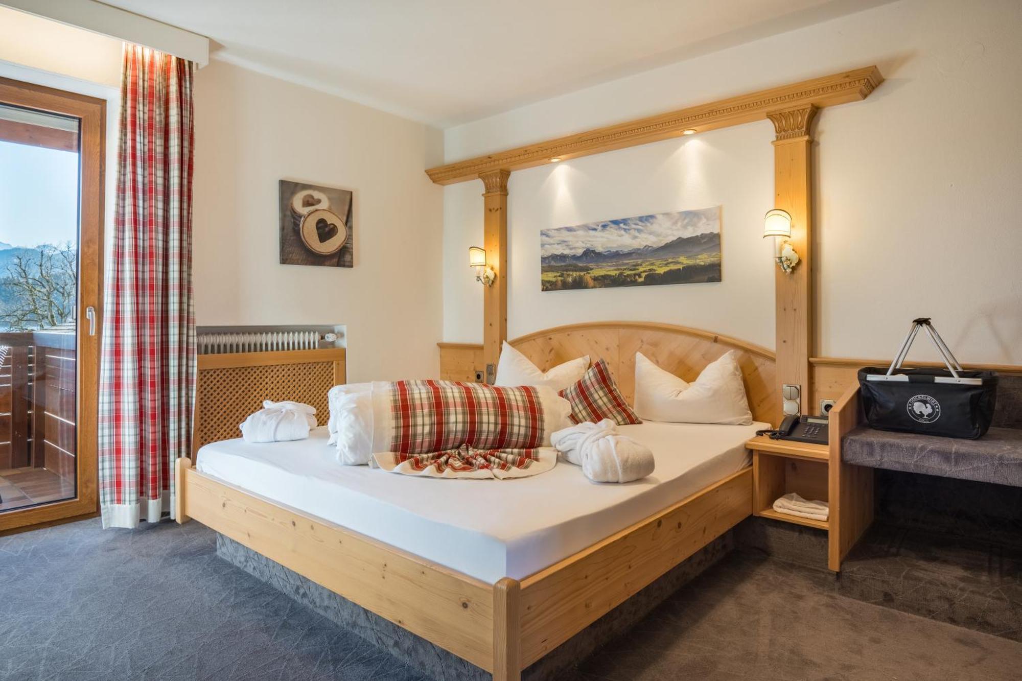 Landhotel Gockelwirt Eisenberg  Buitenkant foto